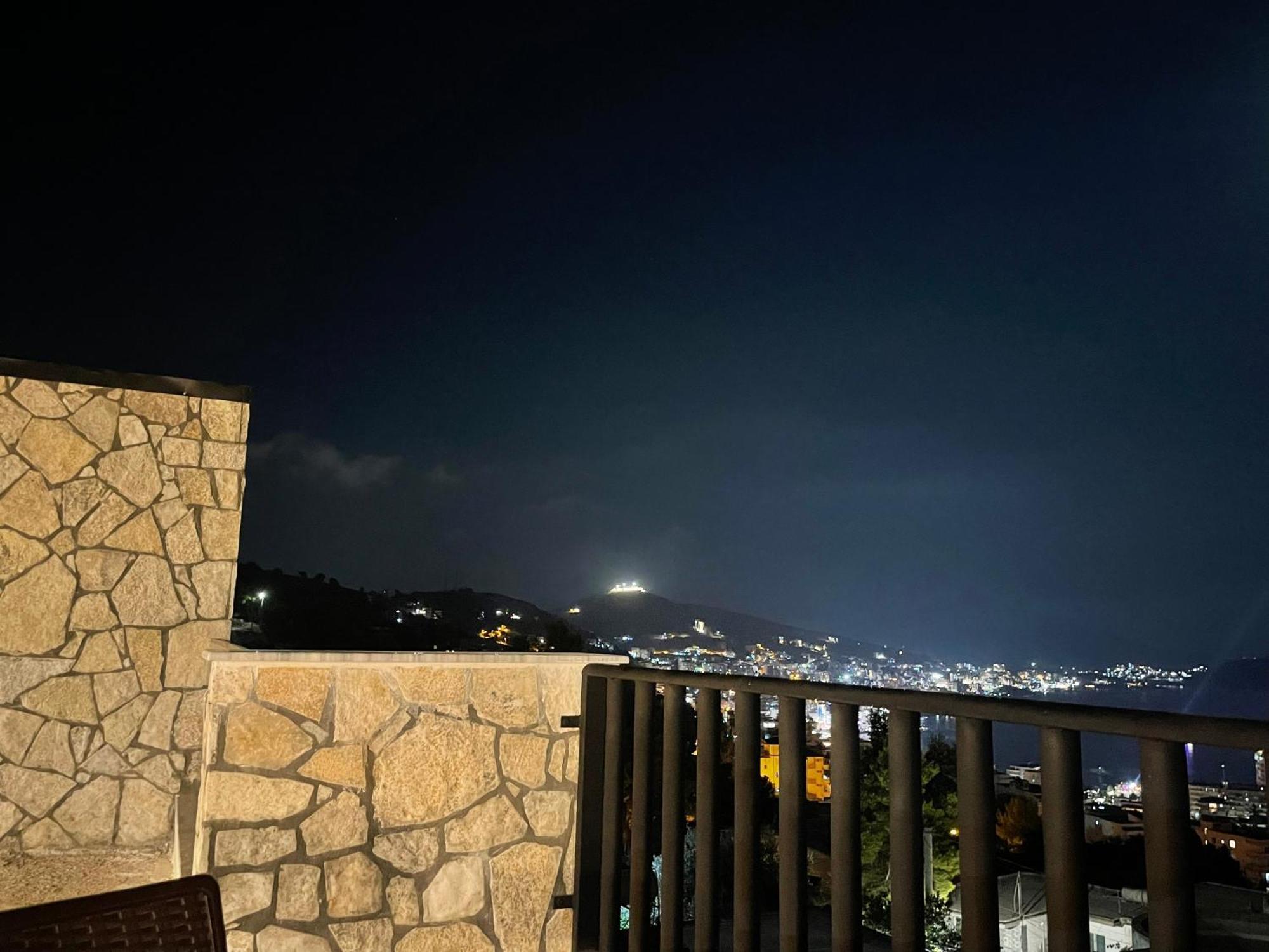 Comfort Guest Rooms Vila Hm Sarandë Exteriör bild