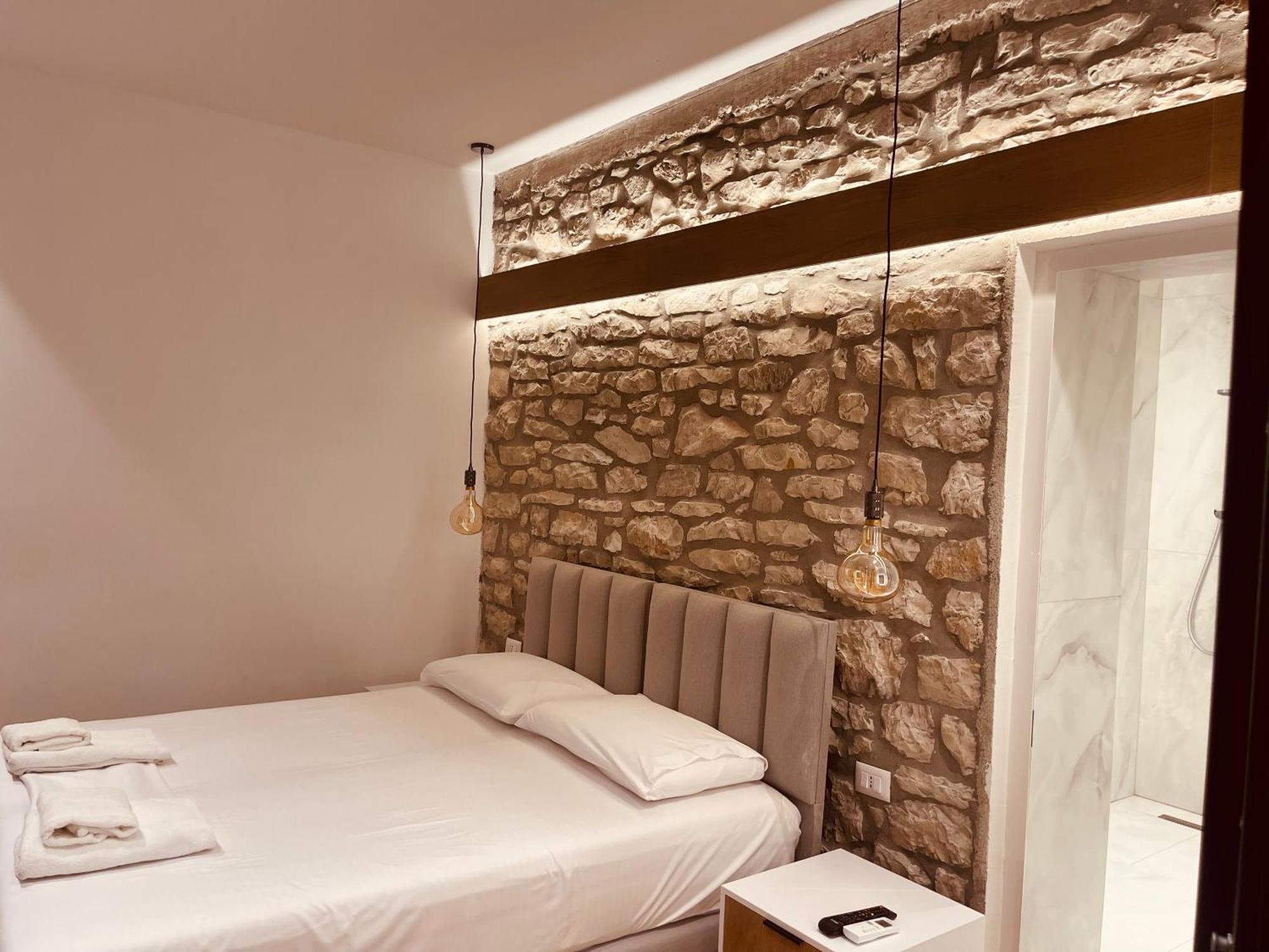 Comfort Guest Rooms Vila Hm Sarandë Exteriör bild